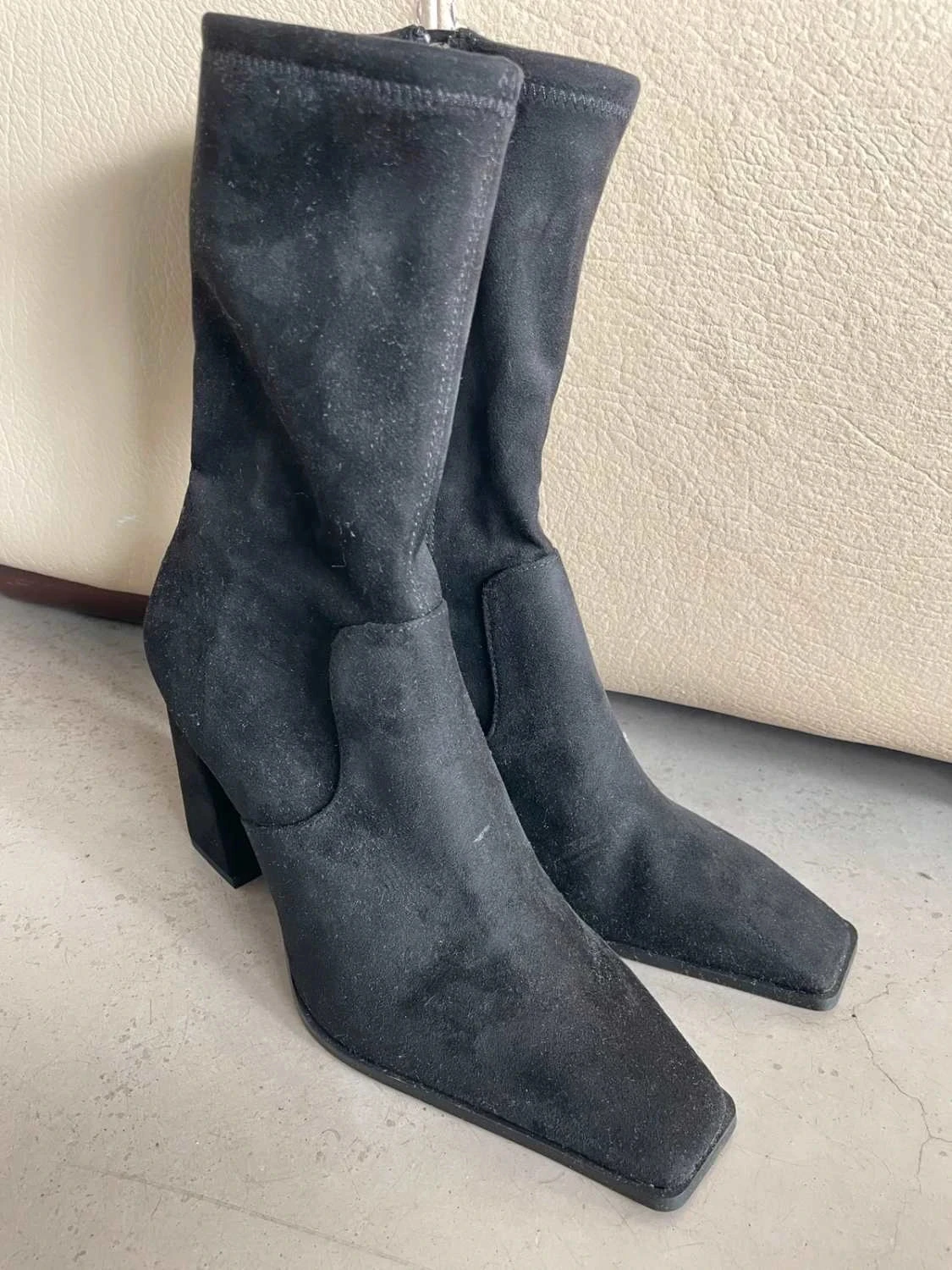 Botines elásticos H&M negros de tacón plano y punta cuadrada Talla 39 nuevos – photo 2
